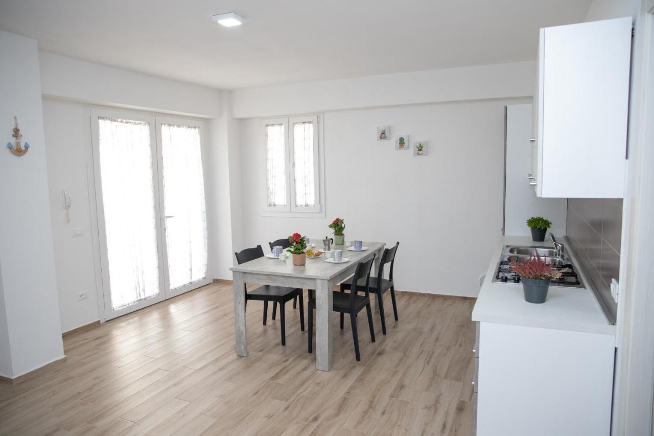 Casa Malaga Apartman Marina di Ragusa Kültér fotó